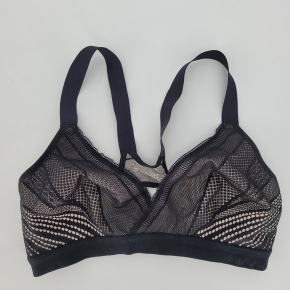 lululemon athletica Other - Lululemon awake to lace nlack nude bra size DD 32
